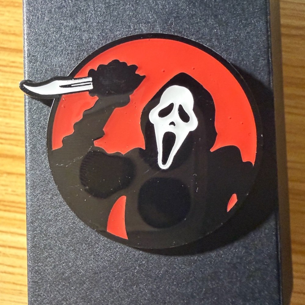 Ghost Face Enamel Pin - Picture 1 of 2